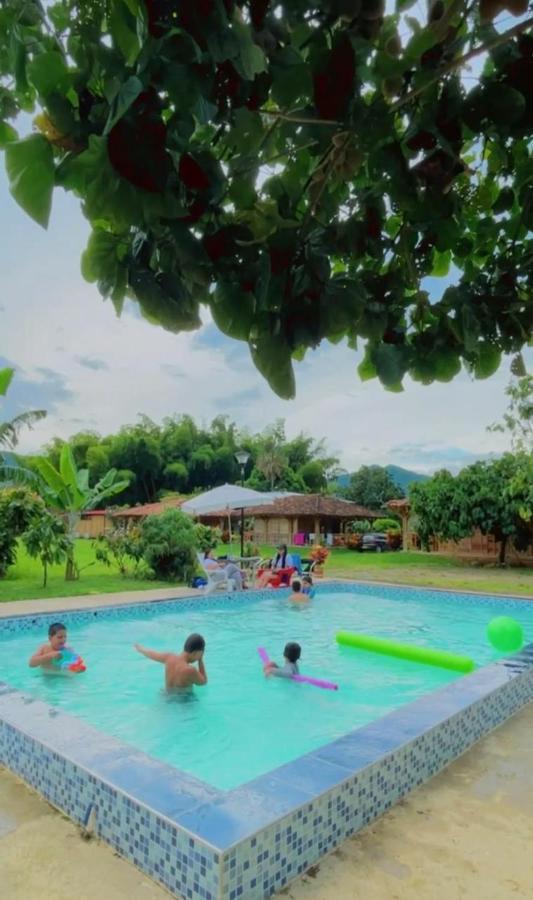 Hotel Campestre Campos Verdes Roldanillo Kültér fotó