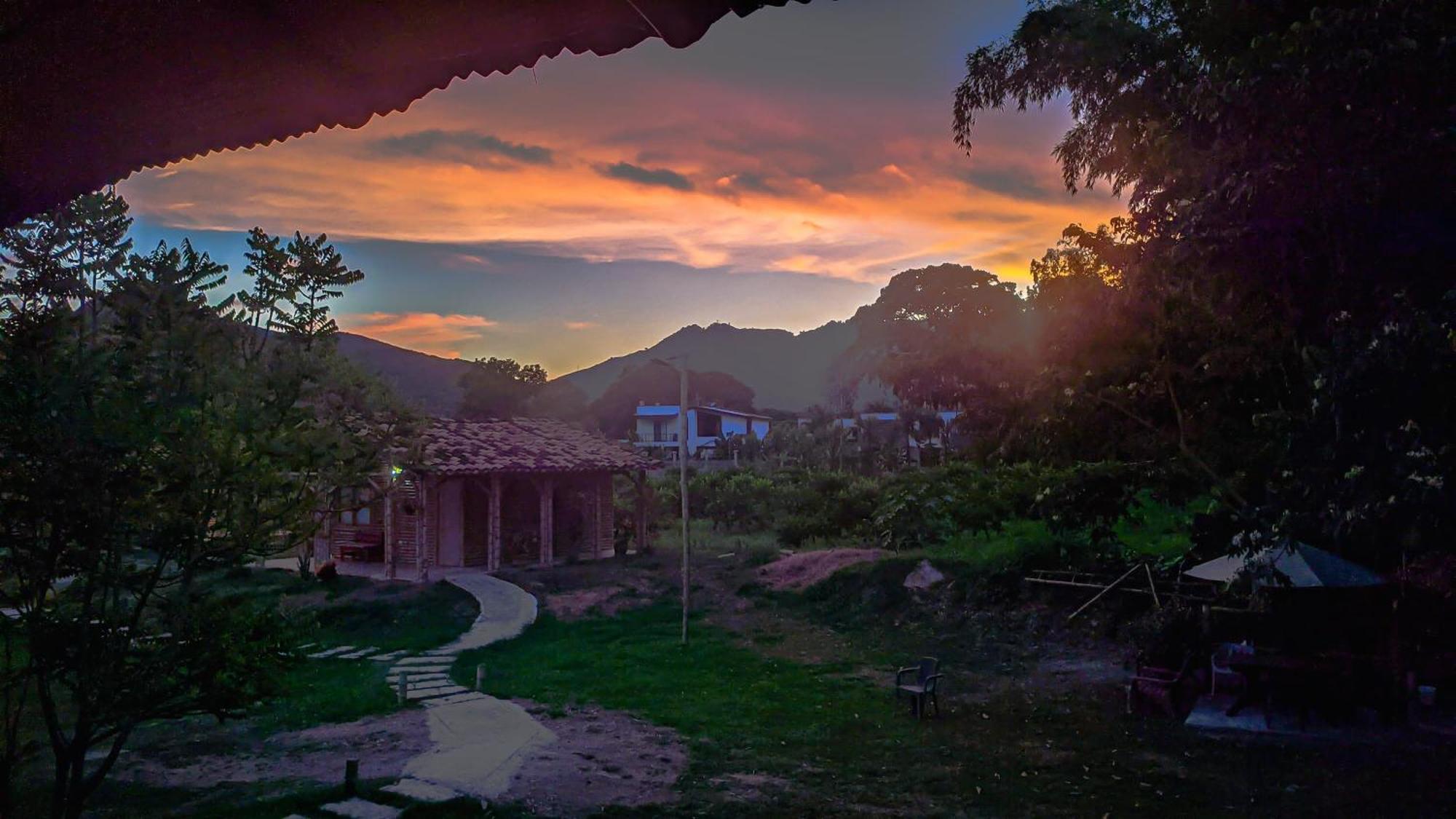 Hotel Campestre Campos Verdes Roldanillo Kültér fotó