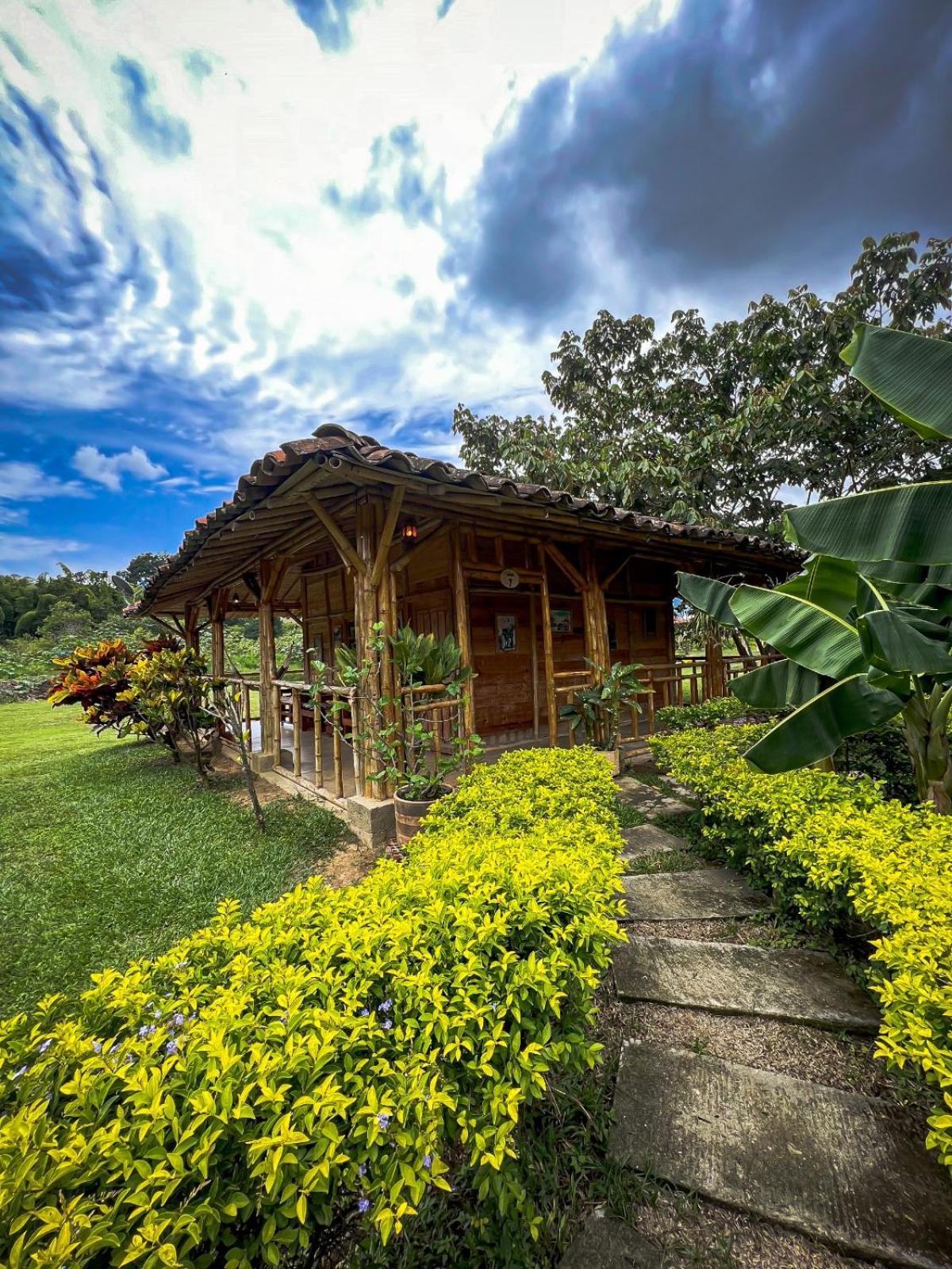 Hotel Campestre Campos Verdes Roldanillo Kültér fotó